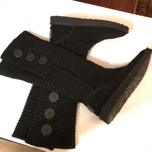 UGG Knit Classic Cardi Boot Size 7